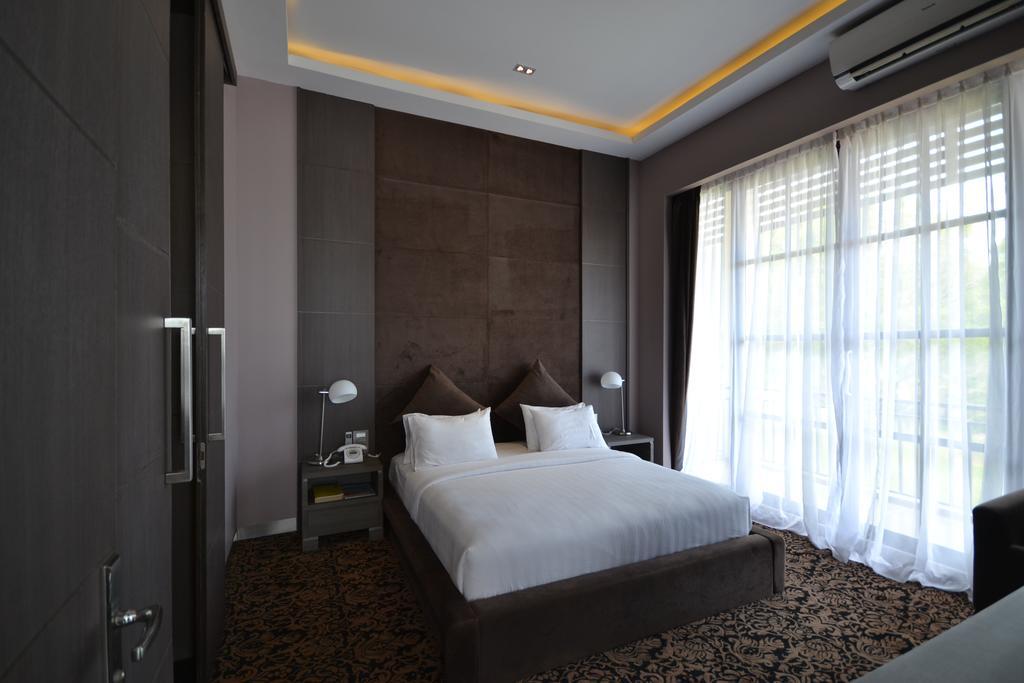 Holiday Palace Casino Resort Sihanoukville Zimmer foto